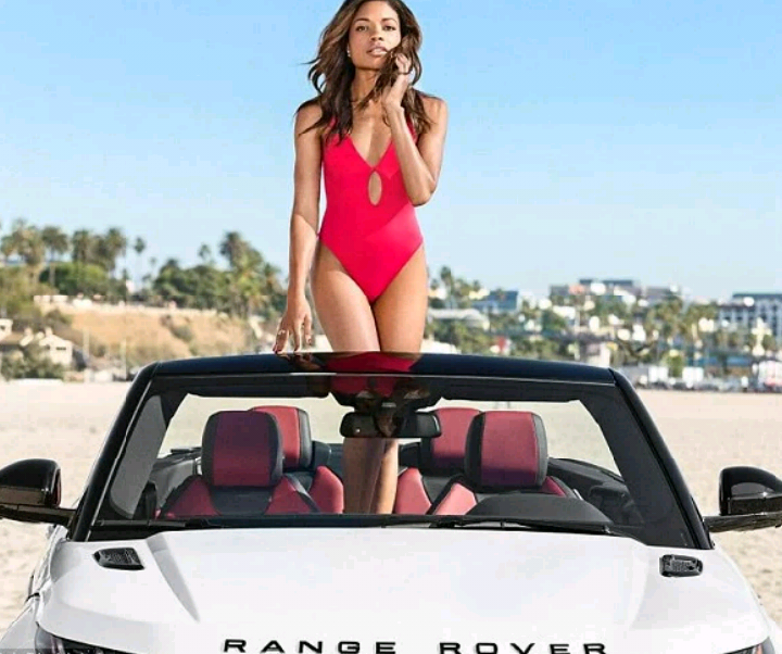 Amazing beach shoot of Range Rover Girl